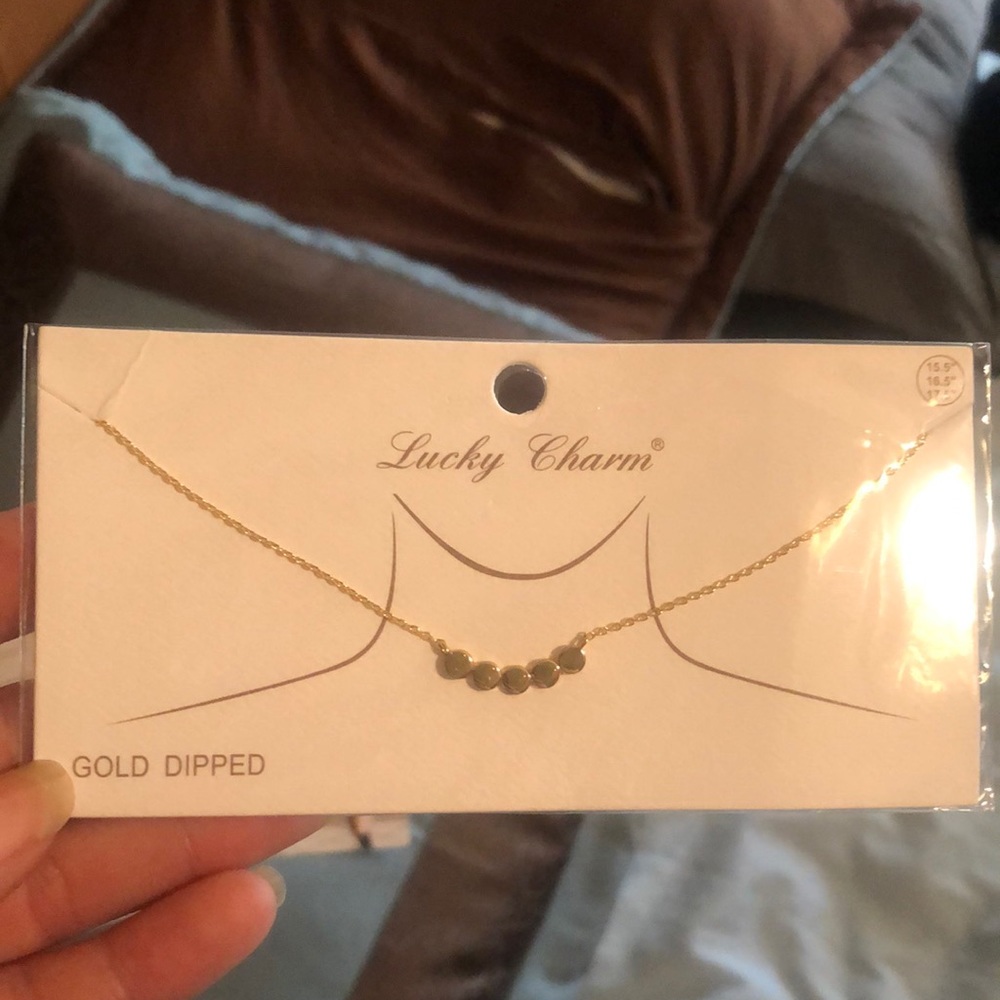 5 dot dainty necklace in gold